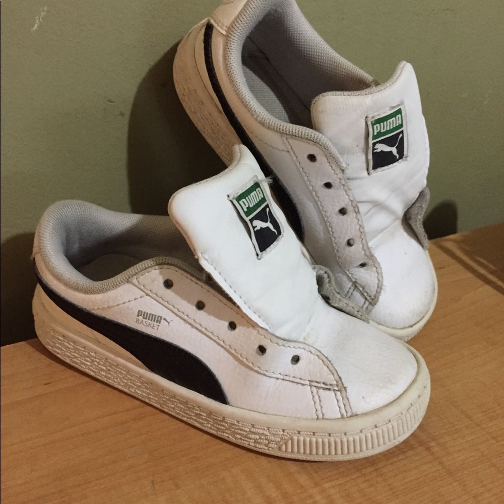 PUMA TENNIS SHOES
